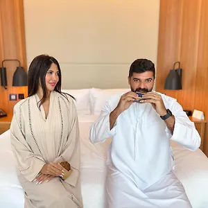 https://doubletree-by-hilton-dubai-business-bay.dubaihotelsoffers.com