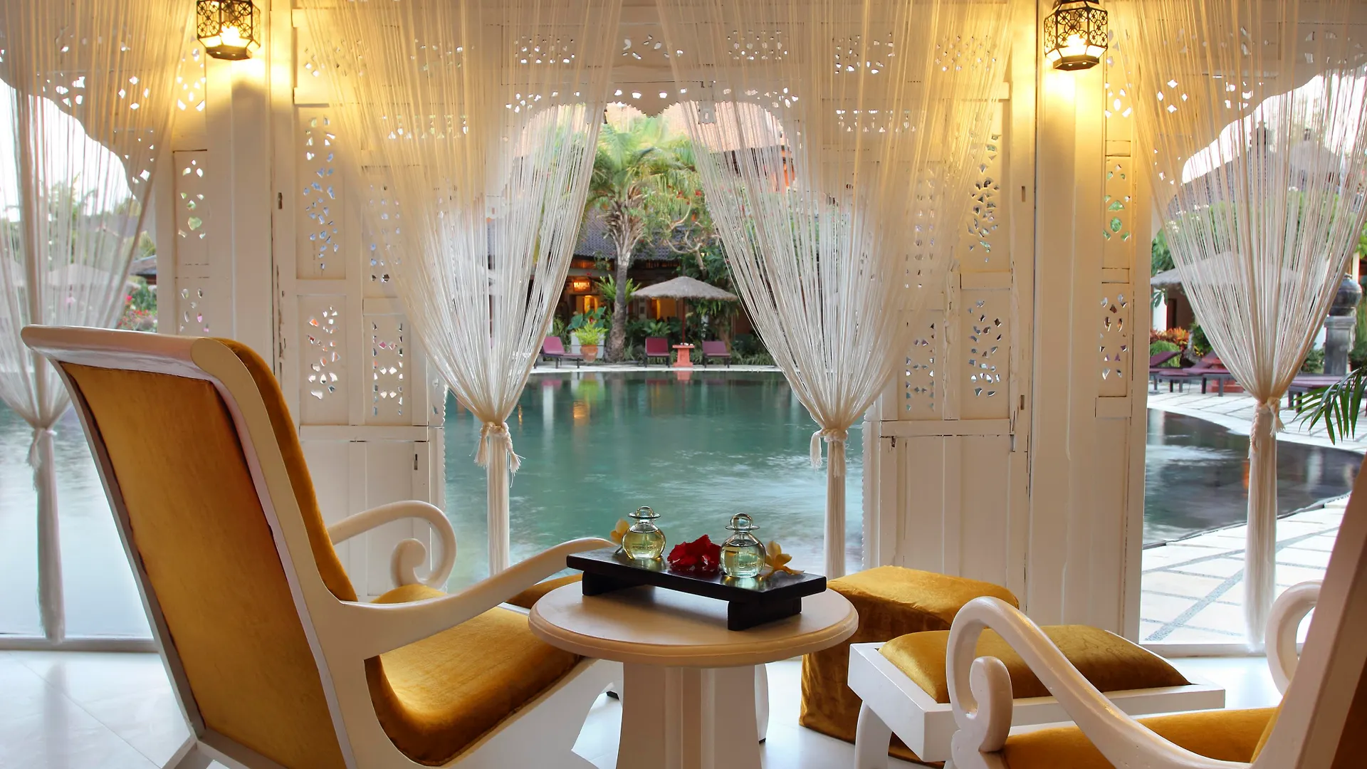 Keraton Jimbaran Resort  Jimbaran (Bali)